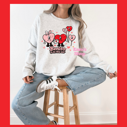Benito is in the air Sweatshirt / T-shirt