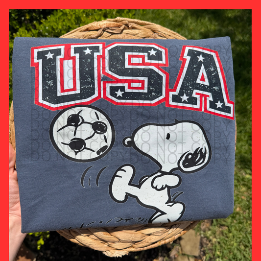 USA Snoopy Soccer T-shirt exclusive